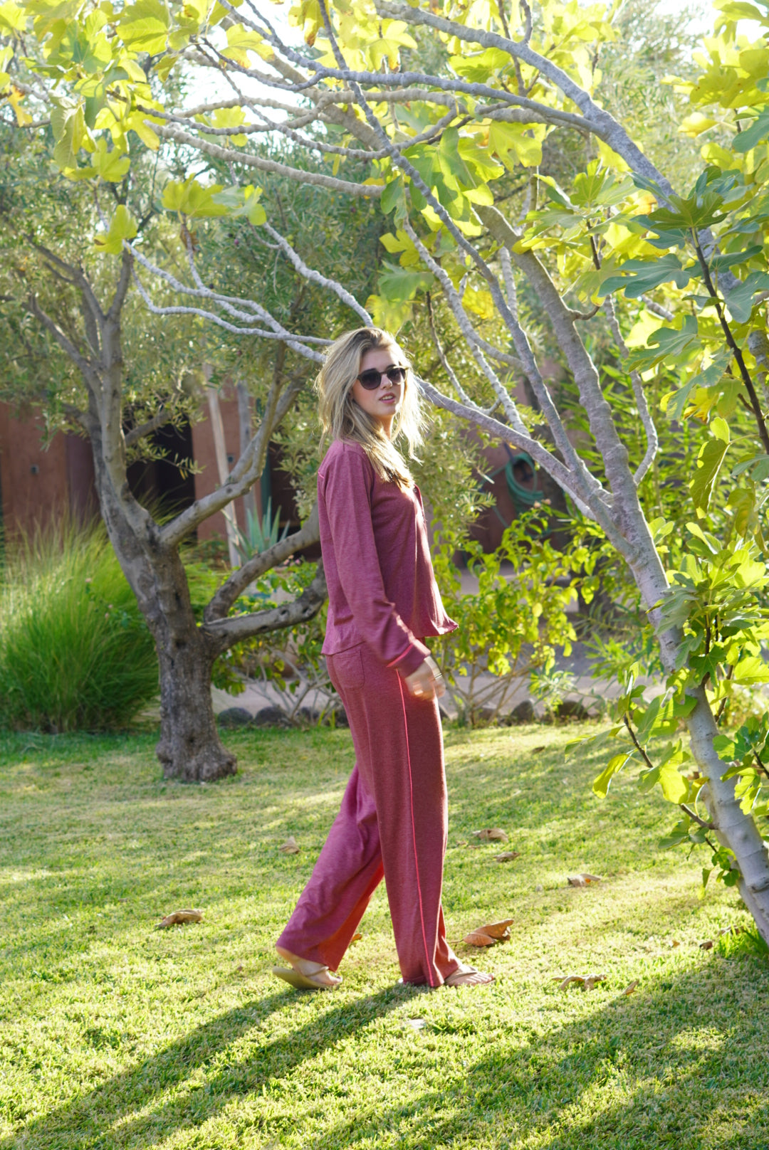 Pyjama en Bourgogne « Ne pas déranger, occupé à rêver »