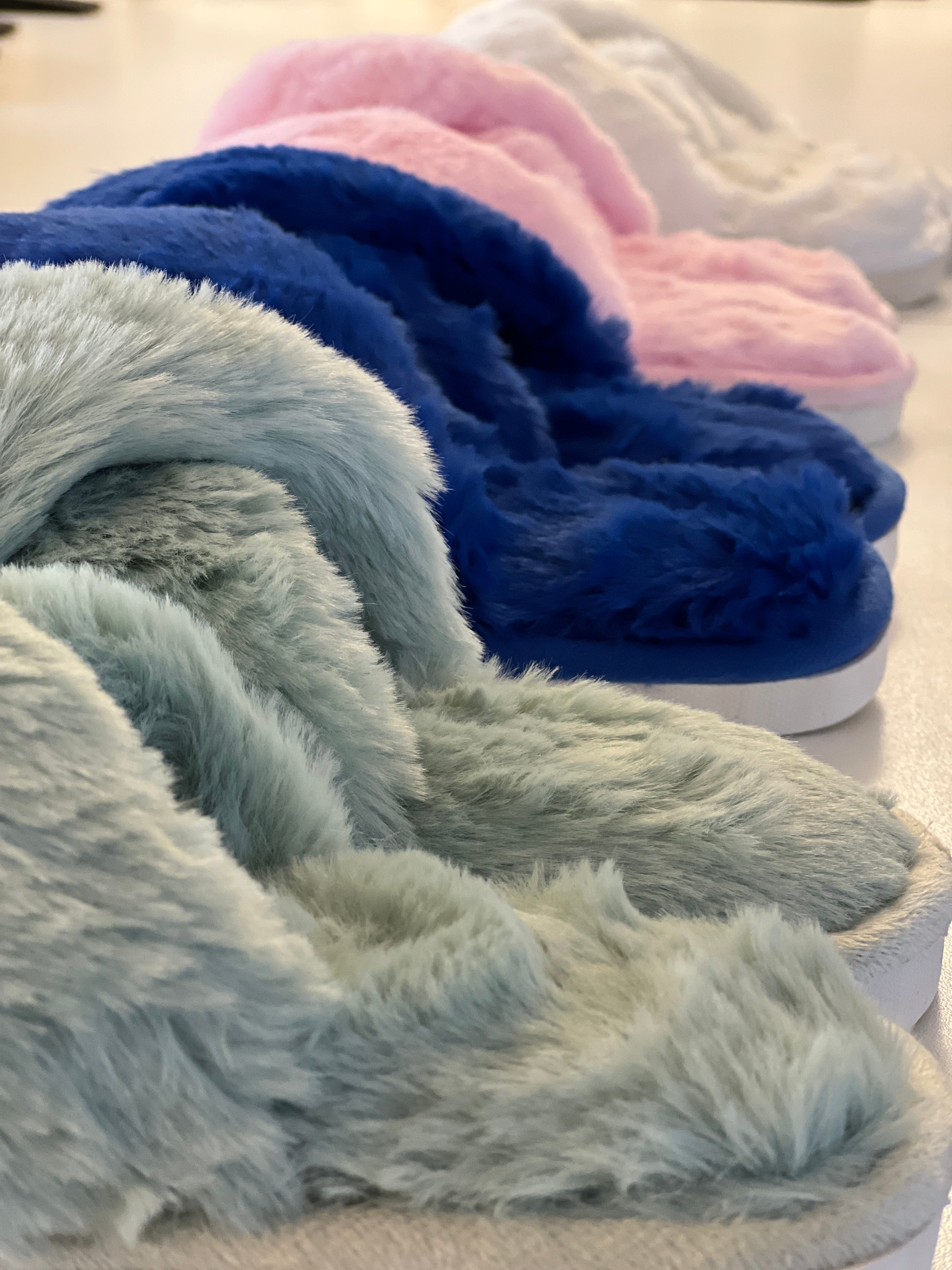 Fluffy slippers mint